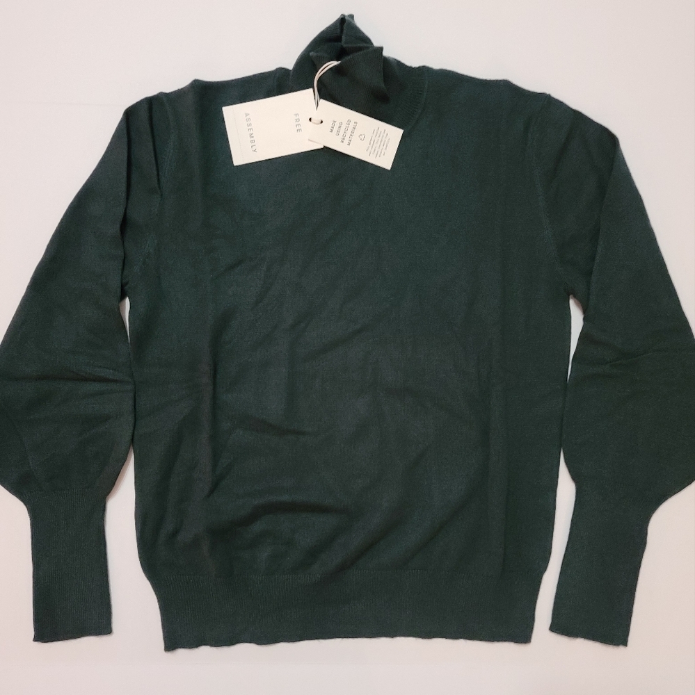 Free Assembly-Women's Ultra Soft Green Turtle Neck Sweater XS